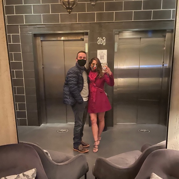 Meet your Posher, Cynthia - Picture 4 of 4